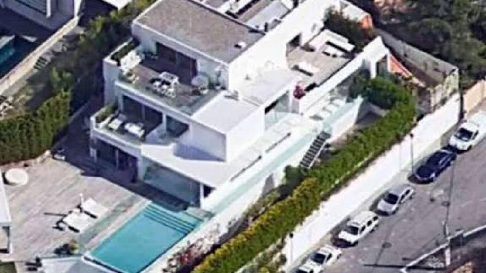 Eleito o jogador mais valioso do mundo milionario compra mansao