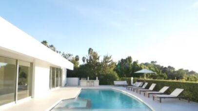 Aos 32 anos astro da musica ja ficou hospedado em