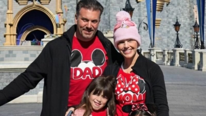 Aos 40 anos cantora descoberta no programa Idolos encanta ao