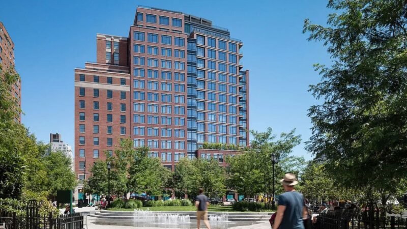 Ator celebra 55 anos com R 145 milhoes na conta