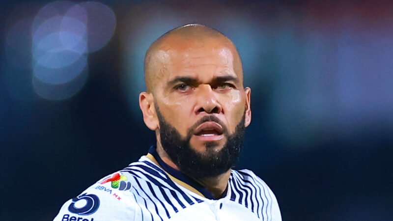 Ela cresceu Filha do jogador Daniel Alves surge enorme e