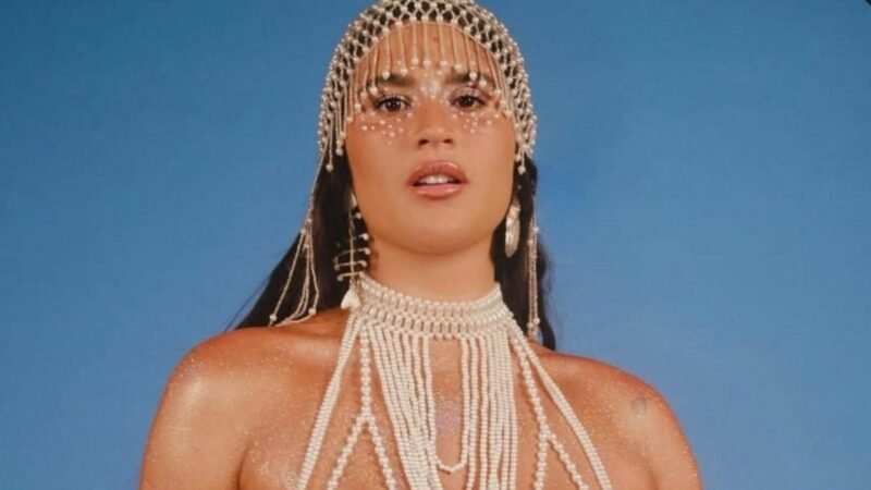 Filha de Flavia Alessandra Giulia Costa impacta ao se cobrir