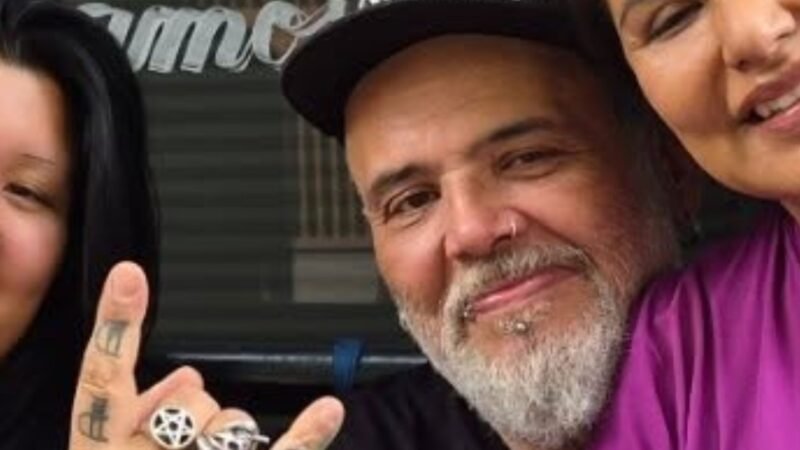 Joao Gordo mostra foto rarissima com a esposa e os