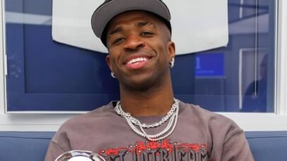 Vini Jr presenteia cantora famosa com mimo de valor surpreendente