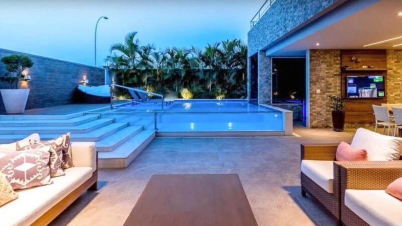 Aos 30 anos cantora criada na periferia do Rio de