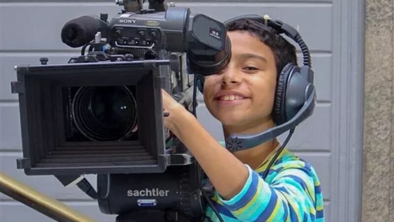 Aos 33 anos ex ator mirim tem hobby inusitado namora famosa