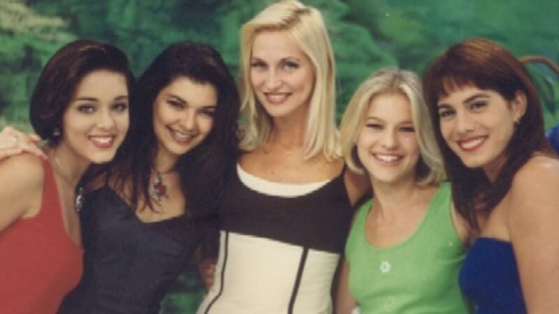 Aos 45 anos icone da decada de 90 se reinventa