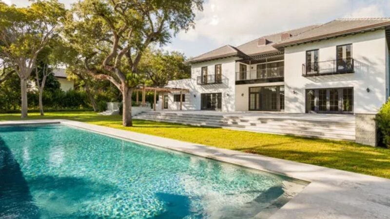 Aos 62 anos The Body trocou mansao de R 86