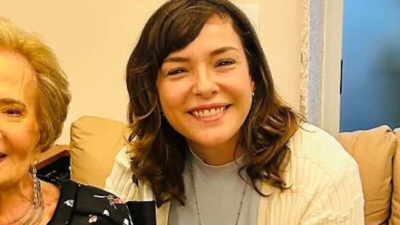 Aos 91 anos Gloria Menezes faz rarissima aparicao em foto