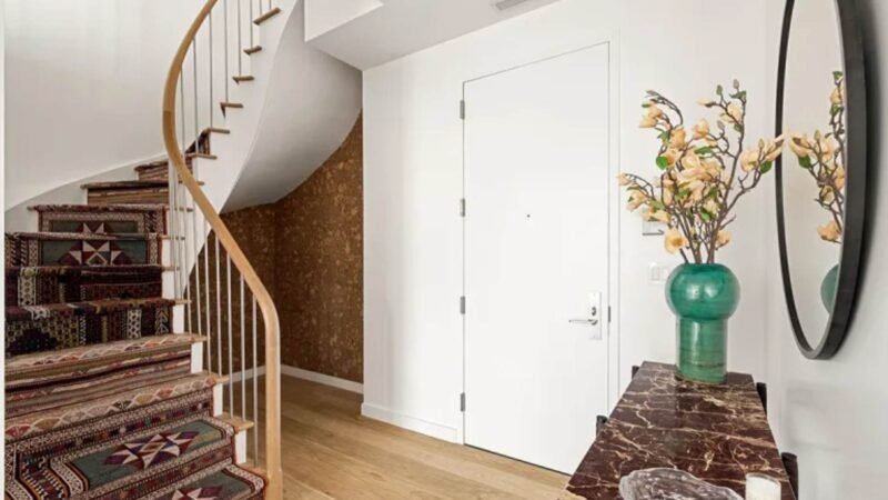 Ator chega aos 47 anos tendo morado em cobertura de