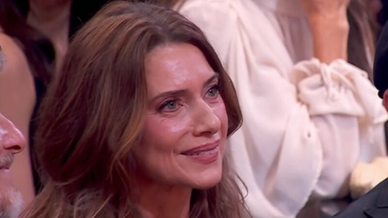 Leticia Spiller surge ao lado do ex Marcello Novaes e