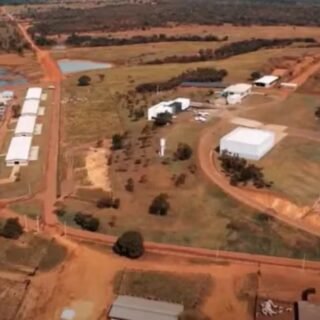 Aos 35 e 36 anos dupla sertaneja e dona de