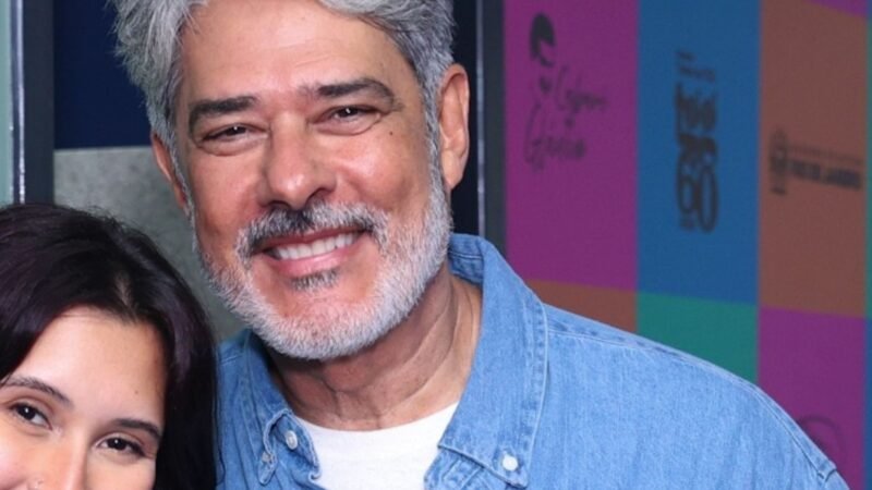 Aos 62 anos William Bonner faz rarissima aparicao em publico