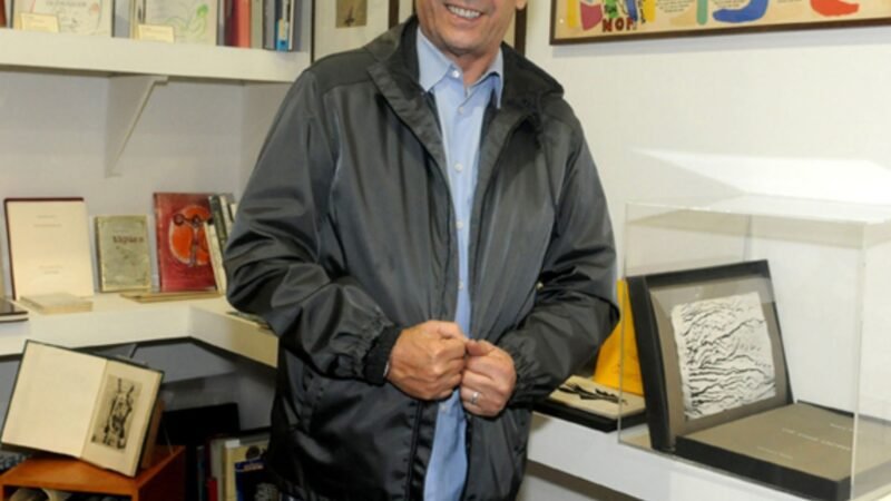 Bens exclusivos de ator morto ha 12 anos sao leiloados