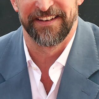 Com patrimonio de US 25 milhoes ator de The Pitt